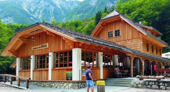 Planinski dom Savica