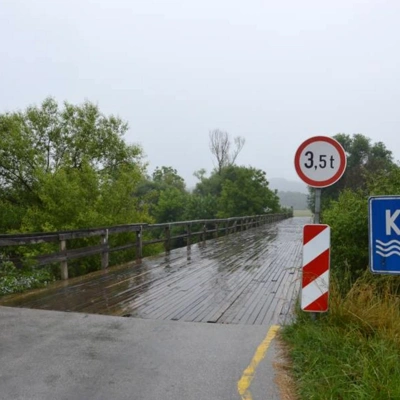 Novi stari most čez Krko