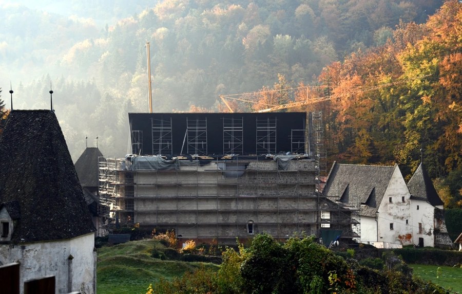 Nadkritje strehe - žička kartuzija