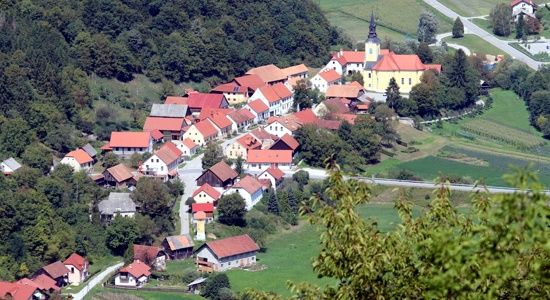 Živa Deu: Uporabnost in lepota strehe