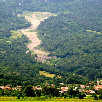 Plaz Slano blato: od naravne sile do inženirskega nadzora